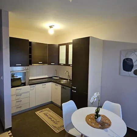 Apartment Ljubovic *